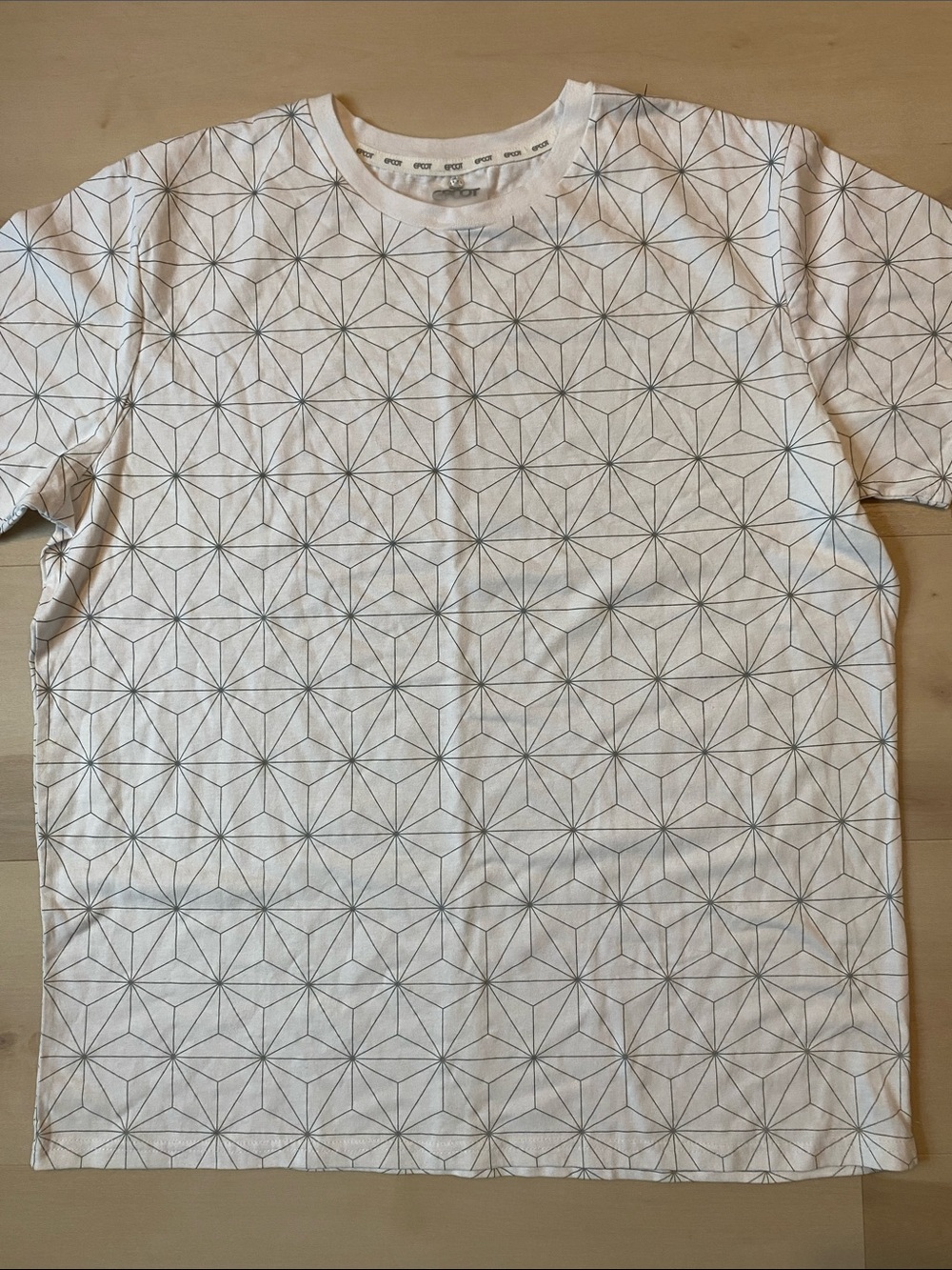 Disney ✨ Epcot Men's Spaceship Geometric Print Reflective Crewneck T-Shirt XXL